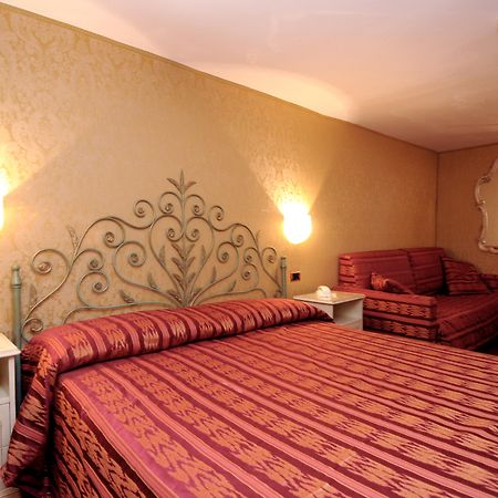 Hotel Castello Venezia Esterno foto