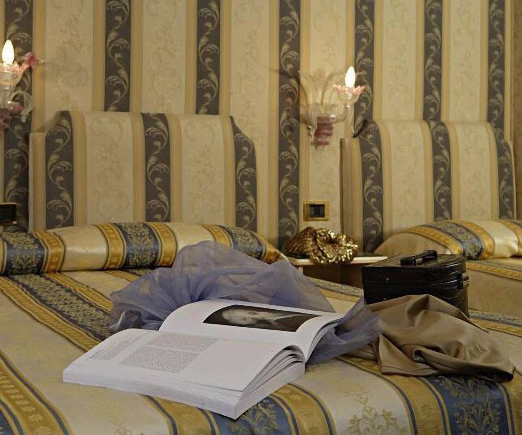 Hotel Castello Venezia Esterno foto