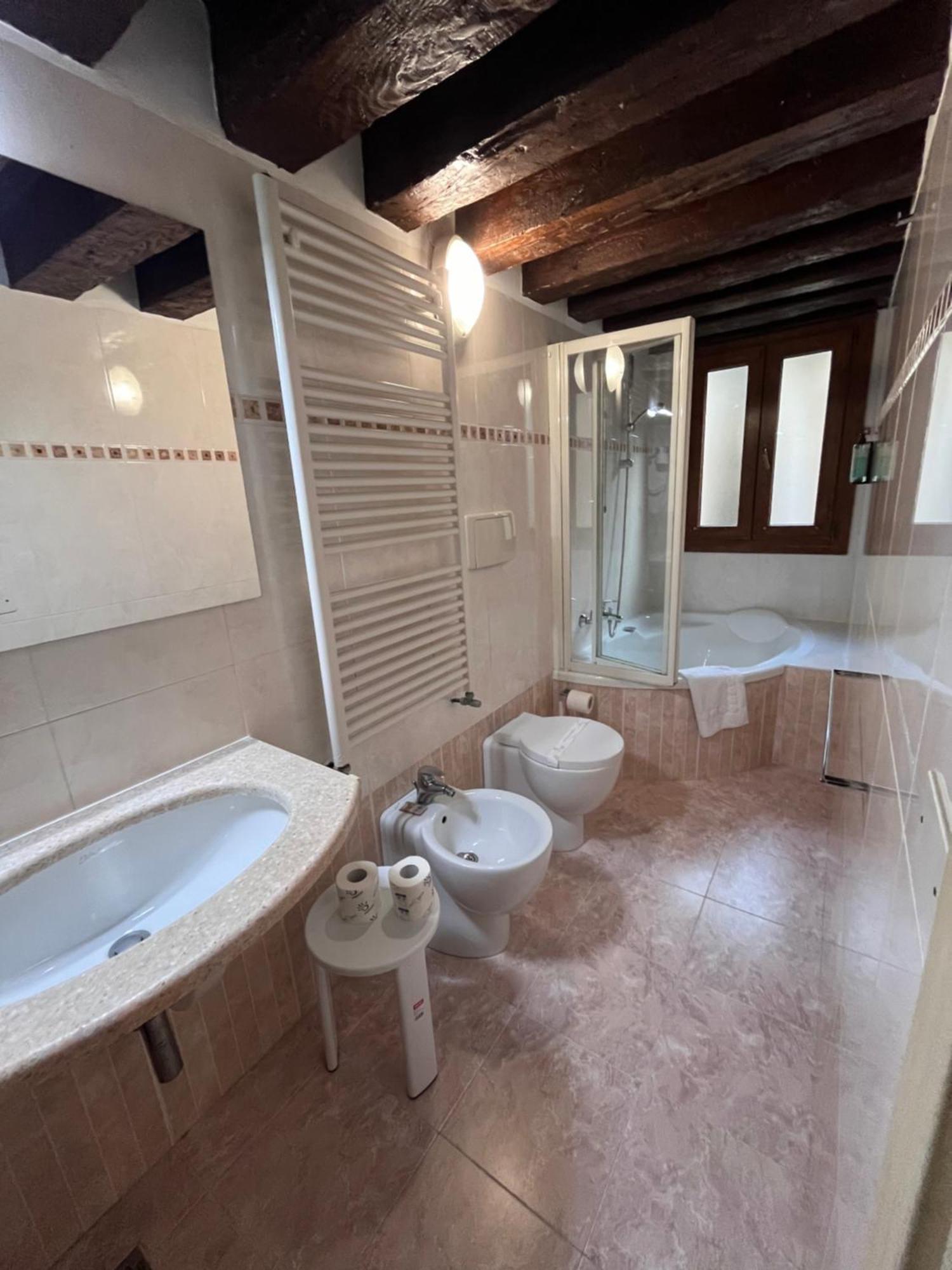 Hotel Castello Venezia Esterno foto